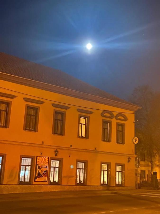 Pivovar Malý Janek - Penzion s pivovarem Jince Exteriér fotografie