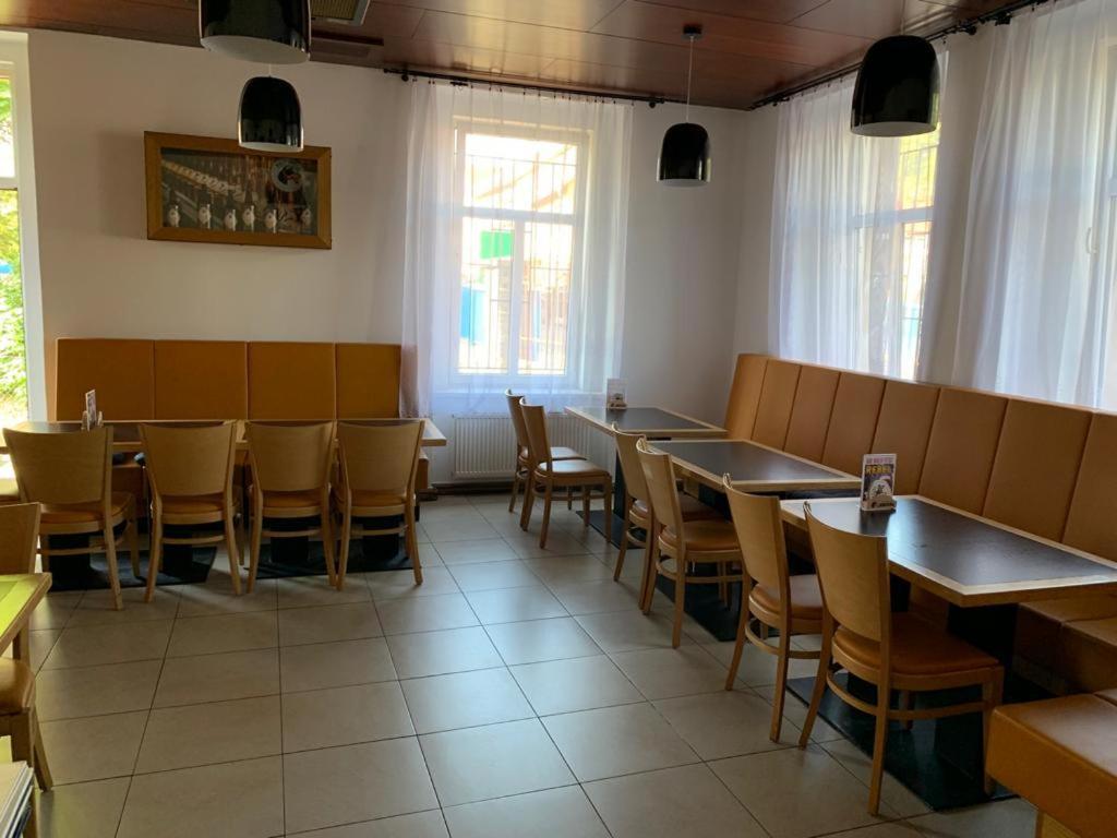 Pivovar Malý Janek - Penzion s pivovarem Jince Exteriér fotografie